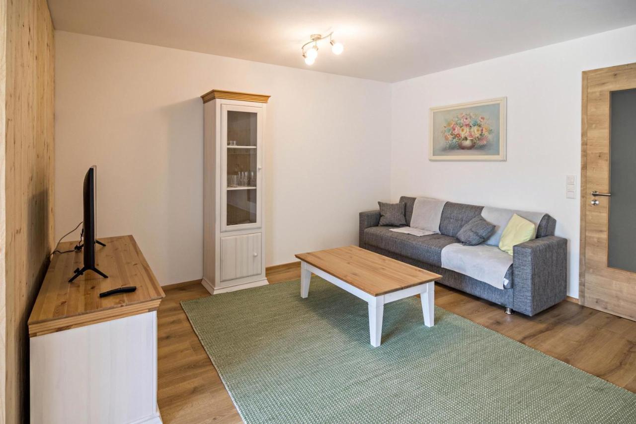 Ferienwohnung Haefele 2 Бад Вурцах Екстериор снимка